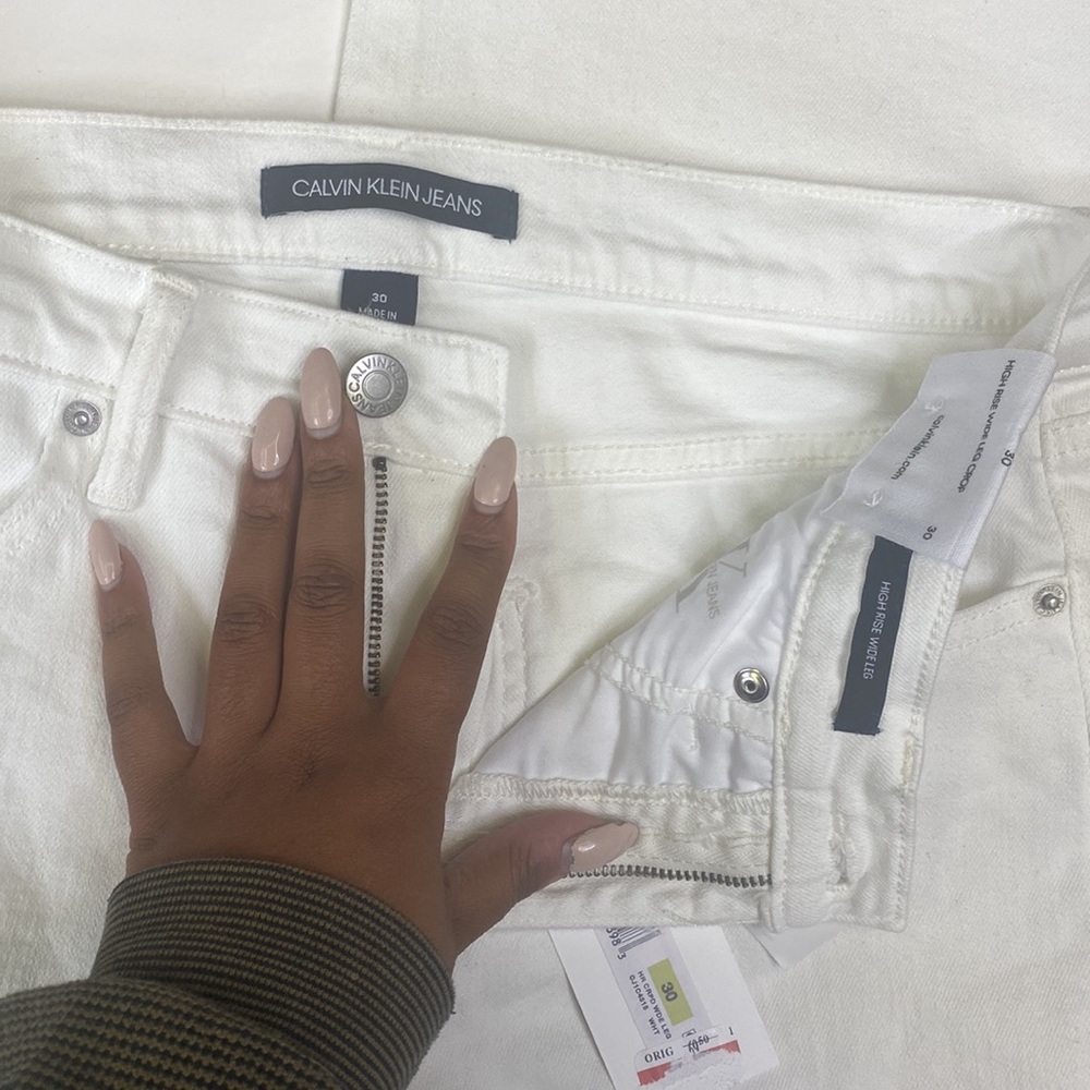 CALVIN KELIN WOMENS WHITE HIGH RISE WIDE LEG CROPPED RAW EDGE JEANS NWT 30 - Picture 4 of 5